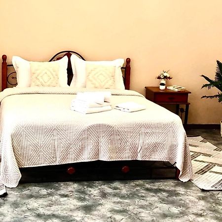 Like Home Apartments&Rooms アルマトイ エクステリア 写真