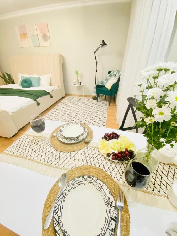 Like Home Apartments&Rooms アルマトイ エクステリア 写真