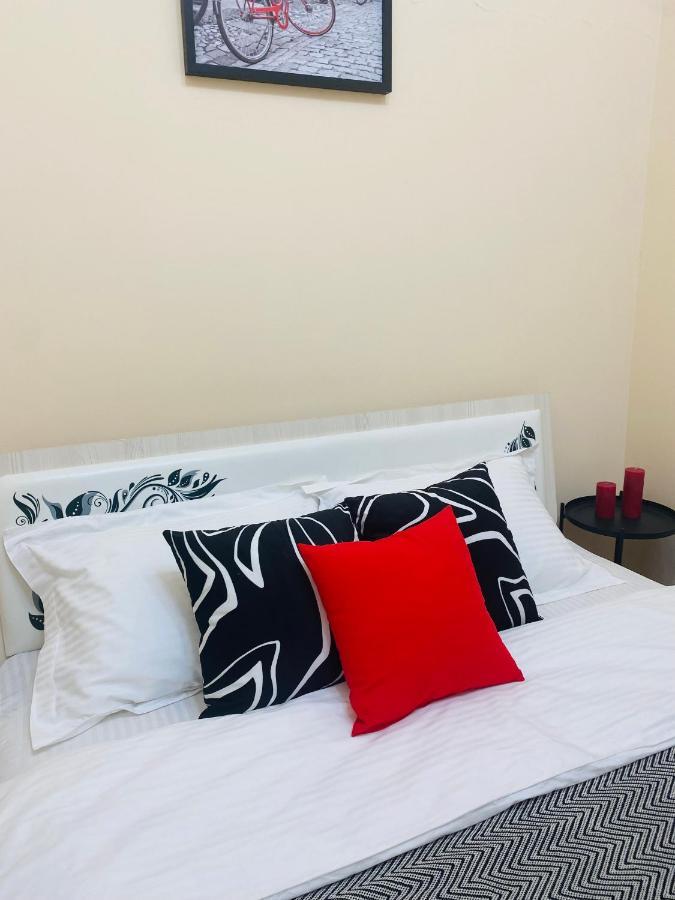 Like Home Apartments&Rooms アルマトイ エクステリア 写真