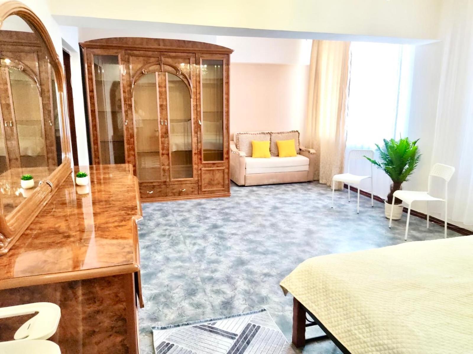 Like Home Apartments&Rooms アルマトイ エクステリア 写真